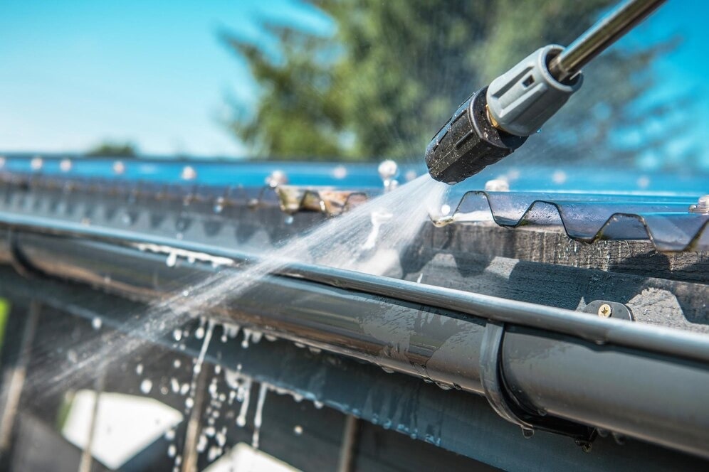 pressure wash roof cleaning machine
